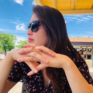 Meet your Posher, Melissa